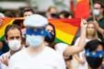 BELGIQUE : MANIFESTATION CONTRE LE TRAITEMENT DES PERSONNES LGBT EN POLOGNE BRUXELLES/DEMONSTRATION AGAINST THE TREATMENT OF LGBT PERSONS IN POLAND BRUSSELS